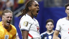 Inter, perché Spence per il post Dumfries? Non segna né serve assist, ma per Chivu è perfetto insieme a Diouf  
