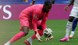 Milan, per Maignan congedo da incubo ai Mondiali: che svarioni in Francia-Inghilterra. E sbaglia anche Rabiot