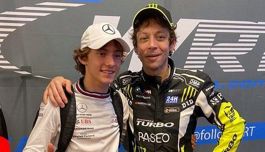 Valentino Rossi: "Tra Antonelli e Ferrari scelgo Kimi". L'outing del Dottore apre il dibattito sul tifo in F1