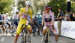 “Gravi e fondati sospetti”, l’ombra del doping sul Tour de France: il retroscena sui controlli a Pogacar e Vingegaard