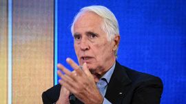 Italia, regna la confusione: Malagò, Maldini e Leonardo hanno idee diverse. Ci sarà un ct di ripiego come Nino Manfredi papa di transizione?