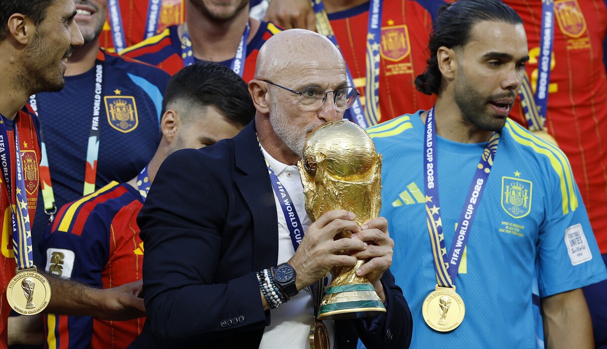 https://wips.plug.it/cips/sport.virgilio.it/cms/2026/07/luis-de-la-fuente-spagna-mondiali-2026.jpg