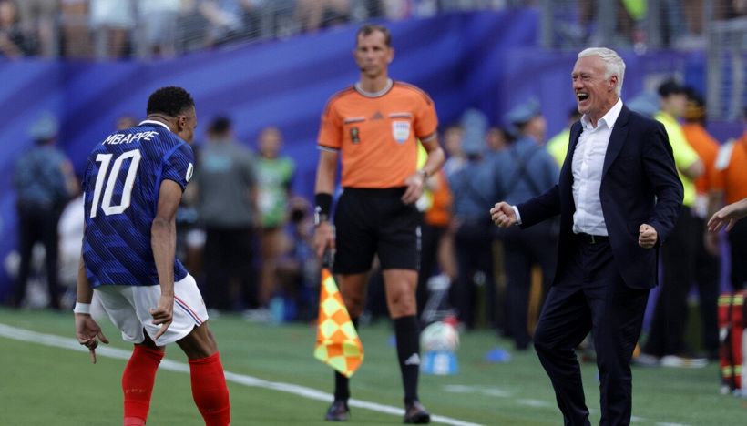 Francia-Svezia, moviola: Mbappè più veloce del Var, i dubbi sui gol e la gomitata non vista