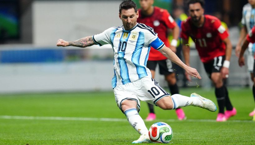 Argentina-Egitto, Messi sbaglia un altro rigore: nessuno peggio di Leo nella storia dei Mondiali
