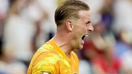 Inghilterra-Argentina, Pickford vince a freccette, sfida Messi e cancella incubo Beckham e polemica sulle Falkland