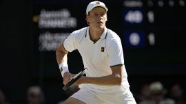 Sinner salta Montreal (come Djokovic), rinuncia al record e lascia Laila ad allenarsi con la sua racchetta