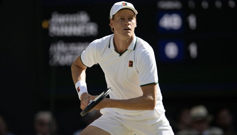 Sinner salta Montreal (come Djokovic), rinuncia al record e lascia Laila ad allenarsi con la sua racchetta