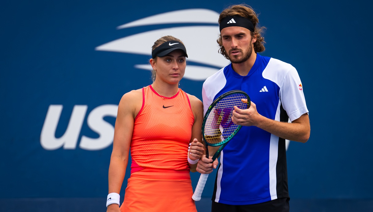 https://wips.plug.it/cips/sport.virgilio.it/cms/2026/07/tsitsipas-badosa.jpg
