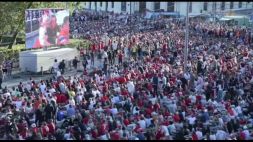 Migliaia in piazza a Oslo per festeggiare la vittoria della Norvegia