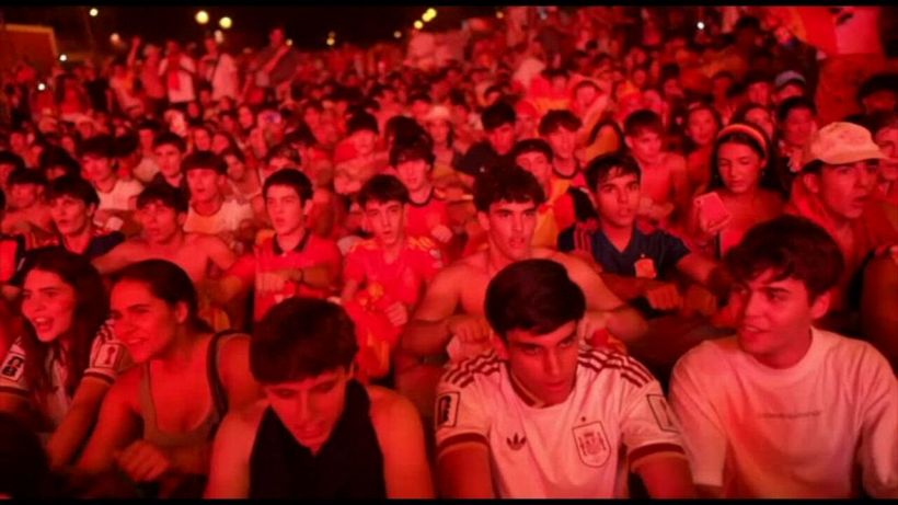 Che festa per gli spagnoli, c'è anche la Viking Row in salsa latina