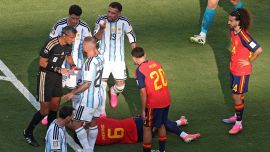 Spagna-Argentina, il mondo fischia l’Albiceleste: “Criminali violenti e spregevoli”