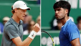 Alcaraz, tirata d'orecchie da Federer: "Ha scelto il momento peggiore". King Roger schietto anche su Sinner