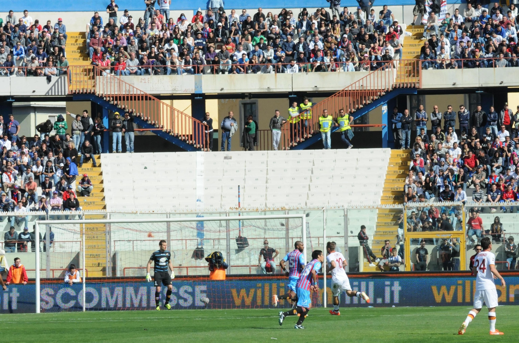 https://wips.plug.it/cips/sport.virgilio.it/cms/2026/08/catania.jpg