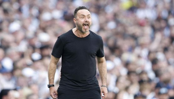 Spence all’Inter, De Zerbi lo attacca: “Mi ha deluso”. I cinque capitani del Tottenham e la decisione su Tonali