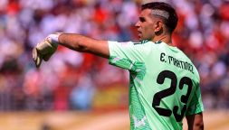Dibu Martinez era già della Juventus, l'affare è saltato all'improvviso a metà agosto: il retroscena e perché è arrivato Vicario