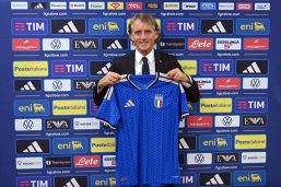 Italia, ecco lo staff di Mancini: Oriali team manager, c'è anche Bonucci, ma sul web infuria la polemica