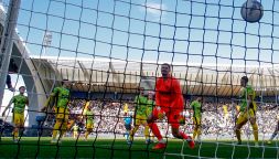 Anche il Sassuolo è senza portiere: da 2-0 a 2-3 con l'Augsburg, Volpato non basta, che errori di Muric