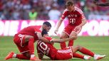 Bayern, che paura per Musiala: sviene in campo per il caldo, Saibari lo soccorre in tempo: ko anche Kim e Laimer
