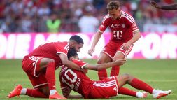 Bayern, che paura per Musiala: sviene in campo per il caldo, Saibari lo soccorre in tempo: ko anche Kim e Laimer