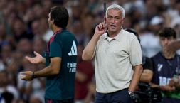 Real Madrid, ecco come il Bernabeu ha riaccolto Mourinho, che spettacolo. Festa anche per Cucurella