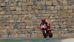 MotoGP Aragon, Prove Libere 1: Marquez detta legge, Fernandez e Bezzecchi alle sue spalle. Flop Martin e Bagnaia