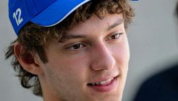 F1, Antonelli si confessa: “L’anno scorso ho dubitato di me”. La Mercedes lo avverte e la Ferrari può approfittarne
