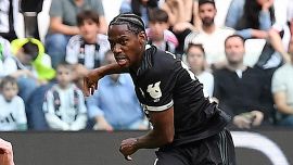 Juventus, dopo Vicario una sola casella da riempire: la mossa per spingere David all’addio e dare l’assalto a Zirkzee 