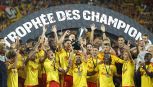 Lens-PSG, due espulsi, due gol annullati, lacrime e polemiche: Luis Enrique sa anche perdere, sfuma il Trophée des Champions
