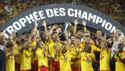 Lens-PSG, due espulsi, due gol annullati, lacrime e polemiche: Luis Enrique sa anche perdere, sfuma il Trophée des Champions