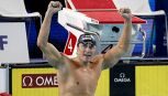 Europei di nuoto, Martinenghi svela il suo buio: “Ho pensato al ritiro”. Poi l’oro e i pomodori di Ceccon