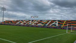 La Leggenda dello Stadio Penzo, l'unico ad essere stato costruito sull'acqua: 113 anni di storie, da far invidia anche al Ferraris di Genova