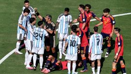 Argentina, che stangata a Paredes, Molina e Ayala dalla Fifa dopo la rissa nella finale dei Mondiali con la Spagna