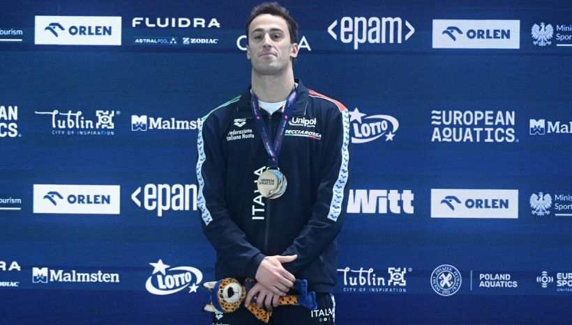 Alberto Razzetti garanzia di medaglia, è argento nei 400 misti. "Soddisfatto, ma speravo di stare con Borodin"