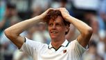 Sinner, gli US Open a una condizione: come sta il ginocchio e quando deciderà. Djokovic: “Mi rivedo in Jannik”