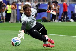 Juventus, Suzuki in prestito dal Psg, ma il vero obiettivo in porta è un altro: e Douglas Luiz si prende il posto