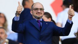 Fiorentina, l’abbraccio tra Antognoni e Commisso dopo lo scontro Grosso-Paratici: Vanoli cambia tutto, la reazione dei tifosi