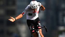 Del Toro vince il GP Montreal e prenota il Mondiale: 'Mi manda Pogacar'. Seixas ed Evenepoel studiano le mosse