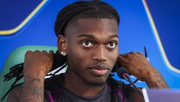 Galatasaray, Leao tra tre fuochi: giura amore al Milan e affronta la sua prima squadra, lo Sporting. L'ultima rivelazione sull'addio