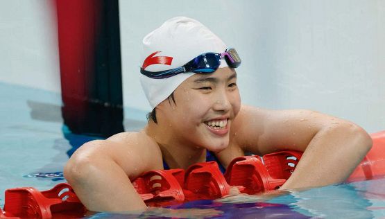Yu Zidi, il nuovo fenomeno della Cina: a 13 anni conquista oro e record nei 200 farfalla. McIntosh ha una rivale