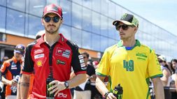Bagnaia-Ducati, è rottura: il fuorionda con Di Giannantonio svela tutto e Bezzecchi cita Malesani: "Ma quale mollo"