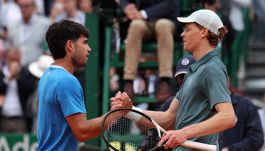 Zverev e Noah sviliscono la Coppa Davis: ma con Sinner e Alcaraz Bologna può rimettere la Laver Cup di Federer al suo posto