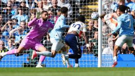 City: Donnarumma avvio da incubo col Coventry poi salva Maresca con una parata sovrannaturale