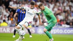 Real Madrid-Inter, svarione Jones-Bisseck e papera di Martinez: avvio da horror dei nerazzurri. Mourinho sorride, Chivu incredulo
