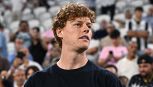 Sinner, ancora niente allenamenti: dopo la giornata da tifoso tra F1 e Milan Jannik torna al J Medical insieme a Brignone