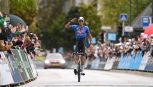 Evenepoel, hai visto che van der Poel? Maxi fuga vincente in solitaria di 174 chilometri: 'Ora si che la gamba gira...'