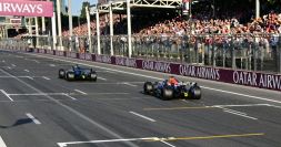 GP Baku: vince Russell, che volata su Verstappen, Hadjar a podio. Leclerc 4° su Antonelli (da 16°) ed Hamilton