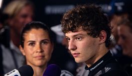 Antonelli: “Oggi è andato tutto storto”. Leclerc spinge la Ferrari a reagire, Norris furioso contro Colapinto
