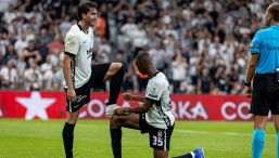 Besiktas, Vlahovic è già un idolo dopo la tripletta, la sfida a Lukaku e il retroscena su Italiano