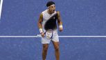 US Open: Shelton, quanta sofferenza con Hurkacz. La pioggia non salva Jodar dalla figuraccia, Medvedev torna travolgente