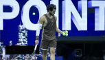 US Open: Alcaraz fa già più paura di Zverev, ma un dettaglio delude. La frustrazione di Carlos e il duro sfogo: “È uno schifo”